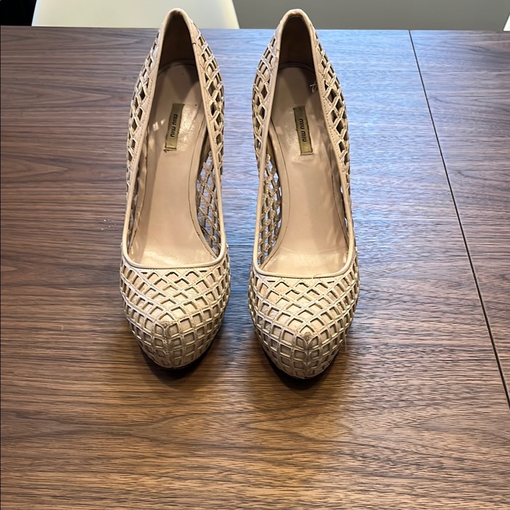 Miu Miu nude platform heel size 38.5/8.5
